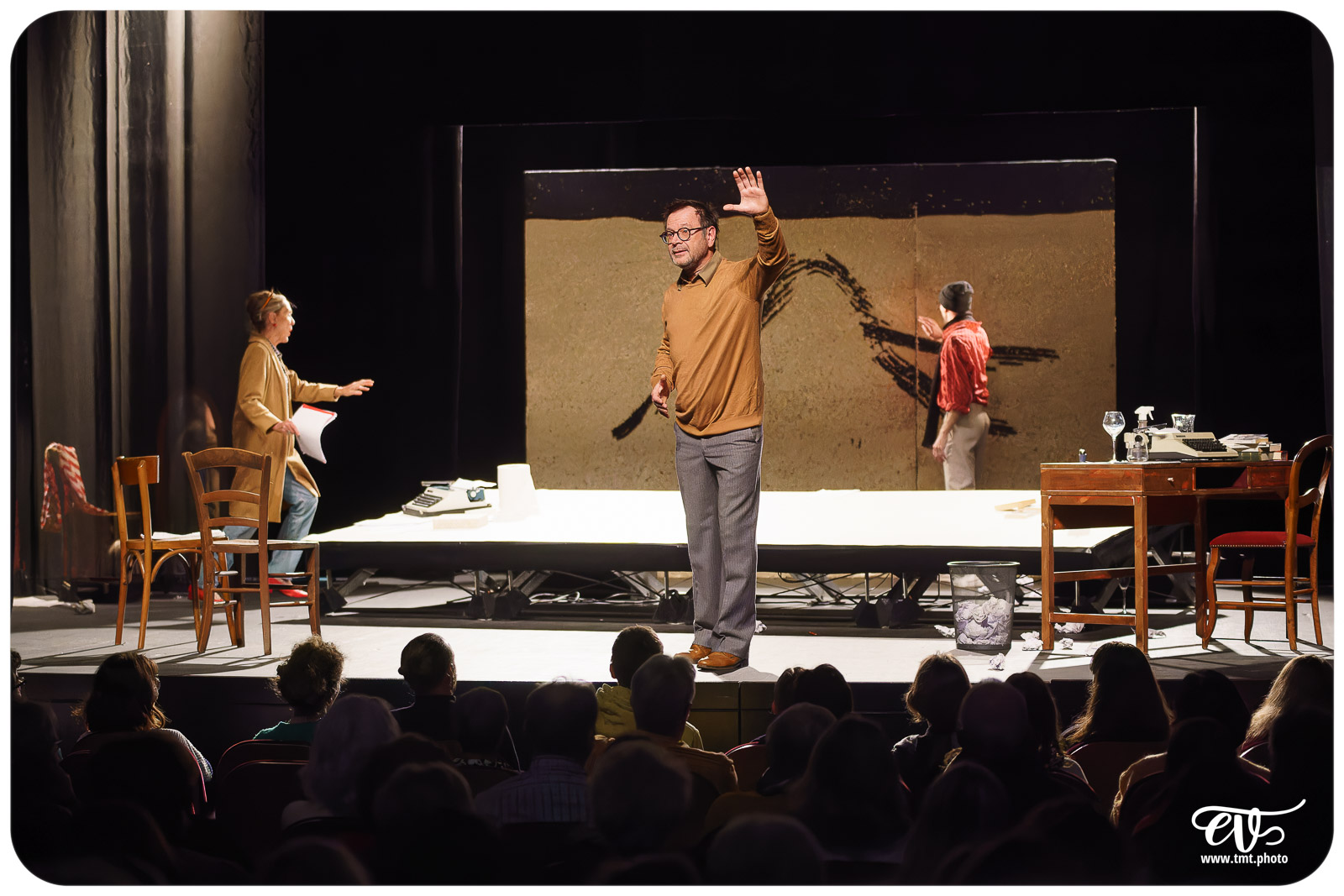 HISTOIRE D'AMOUR (DERNIERS CHAPÎTRES) - CIE LE TALON ROUGE